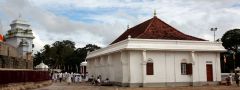 SRÍ LANKA - OSTROV ČAJI ZASLÍBENÝ